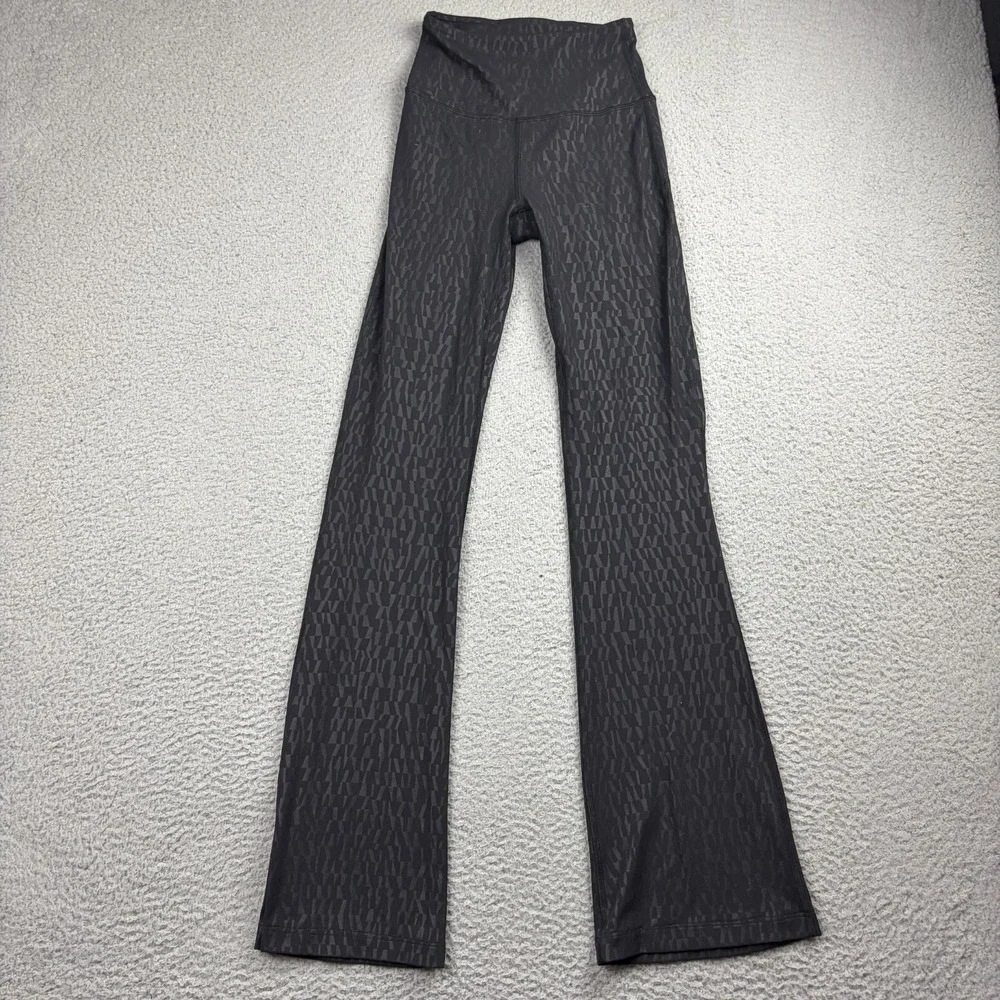 Lululemon Groove Super High Rise Flare Leggings Sz 2 Segment Embossed Nulu Pants